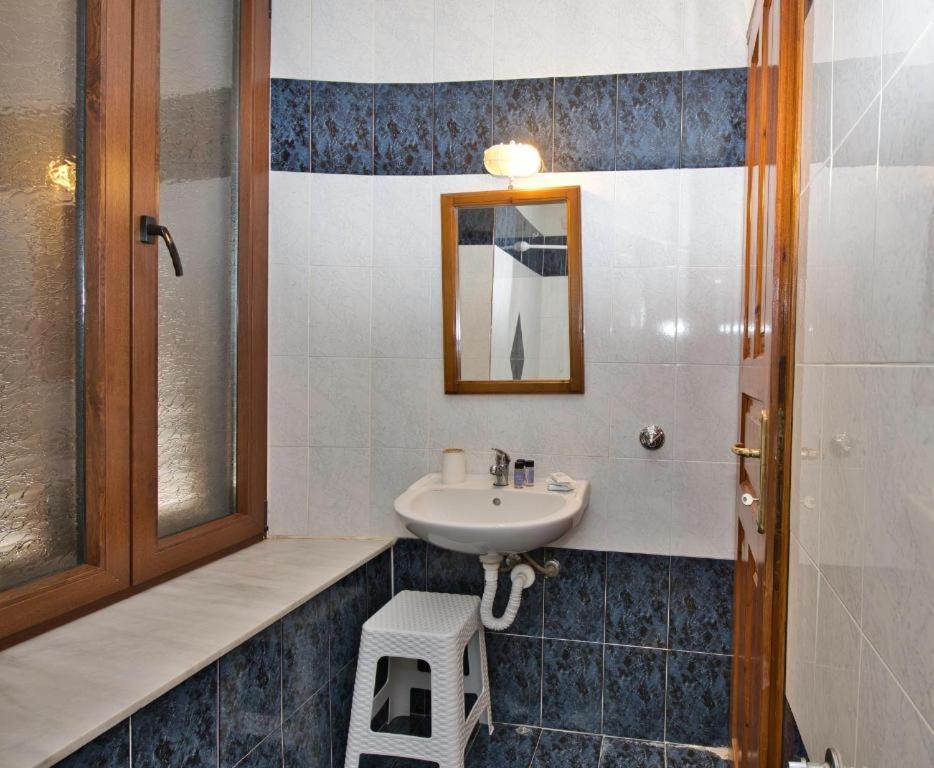 Dinos Rooms Kala Nera Exterior foto