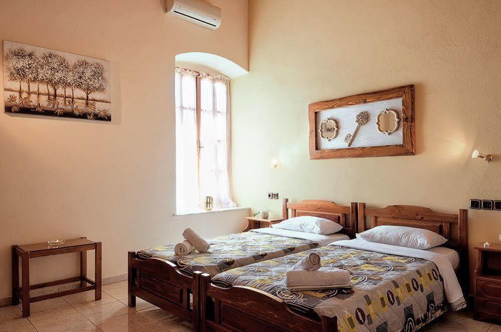 Dinos Rooms Kala Nera Exterior foto